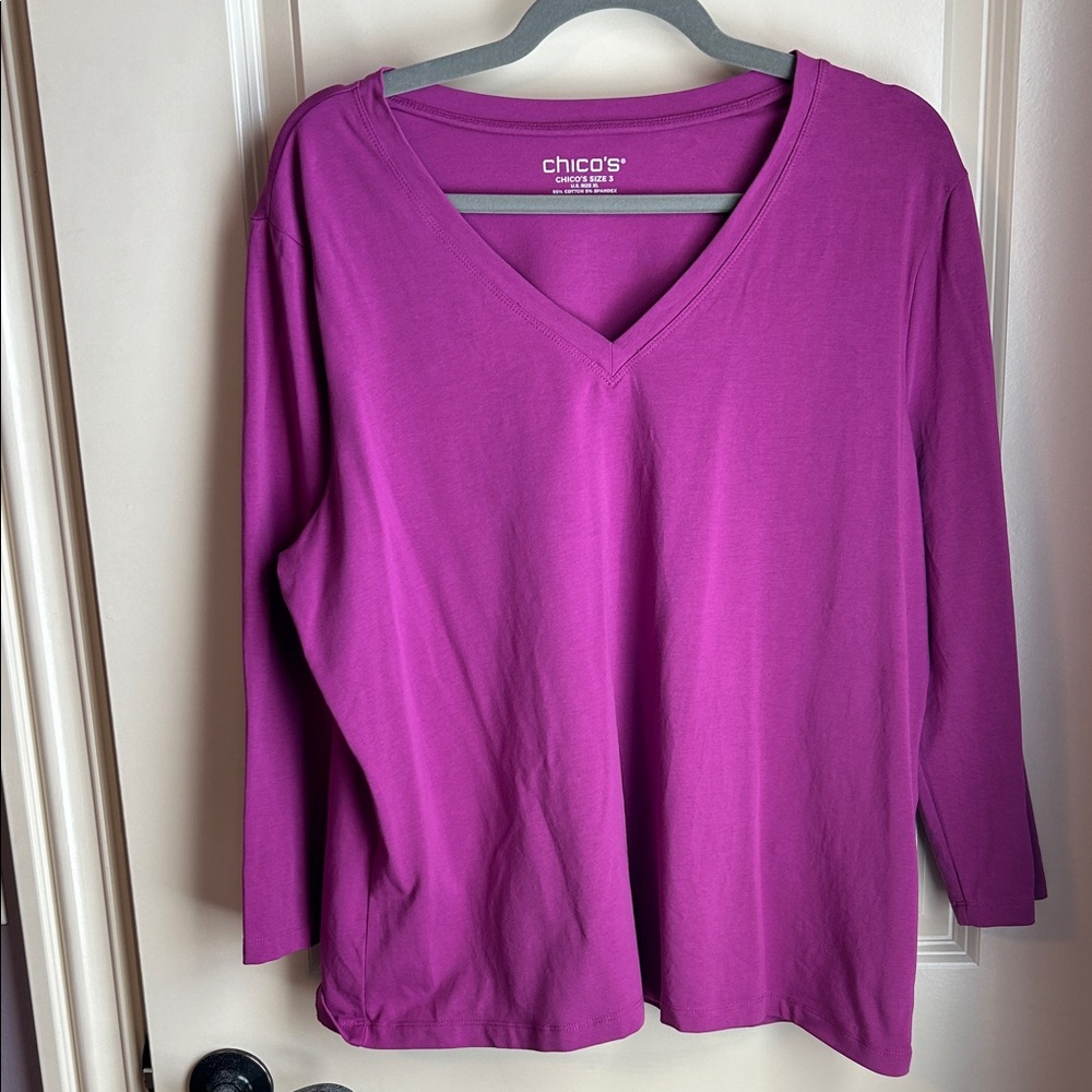 Chico's Vibrant Purple Long Sleeve V-Neck Top
#008
